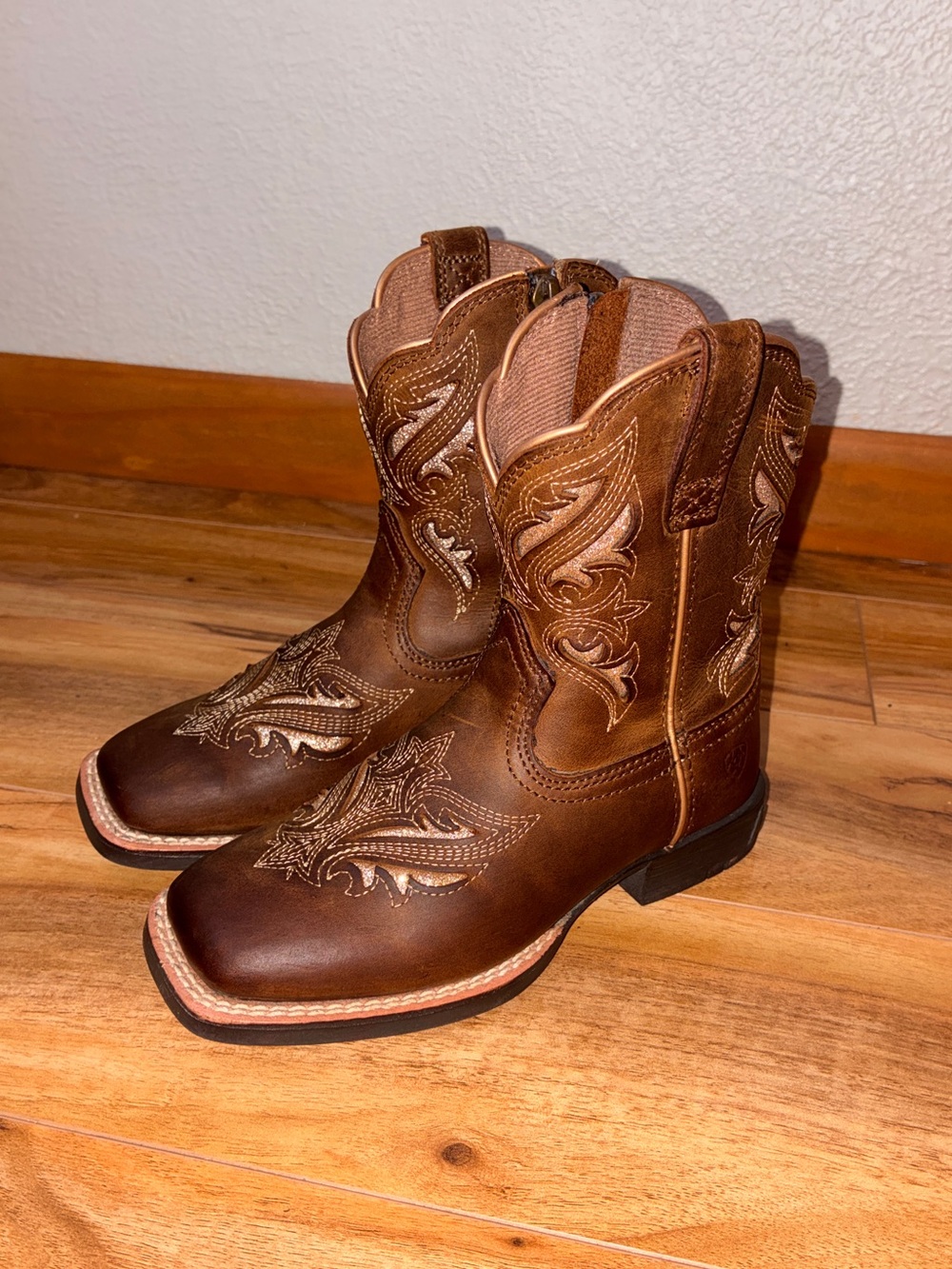 Ariat Toddler Girl’s Round Up Bliss Sassy Shimmer Western Cowgirl Boots- size 10